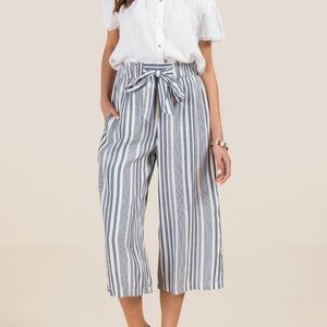 Cute striped cropped pants